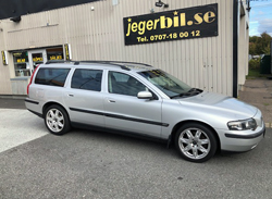 Volvo_V70_2.5_T_Auto.-2004